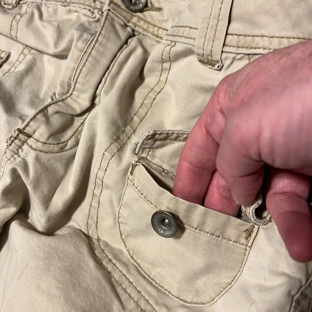 Faded Glory shorts. Size Missy 10. - Picture 6 of 9